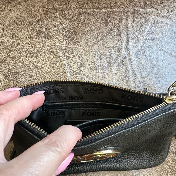 Michael Kors Leather Zip Wallet - Picture 5 of 6